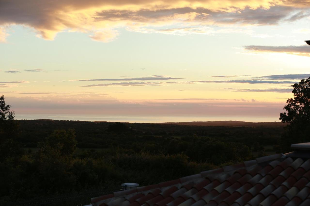Villa Carolus-Luxurious Istrian Villa Barat  Buitenkant foto