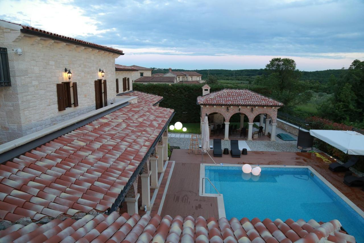 Villa Carolus-Luxurious Istrian Villa Barat  Buitenkant foto